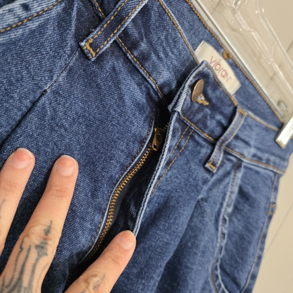Vibrant High Waist Classic Mom Jeans Size 24 - Picture 4 of 10